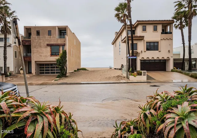 Photo 2 of Single family home for sale at 5344 Seabreeze Way, Oxnard, CA 93035 | MLS# V1-37395 | Listing updated on 2026-10-03