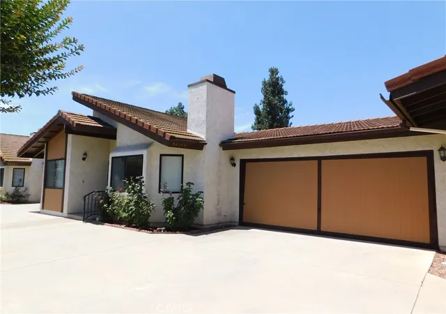 Condo for sale at 9626 Longden Ave #B, Temple City, CA 91780 | MLS# AR26145614