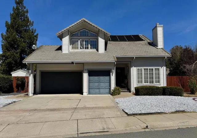 Homes for sale in Oakley, CA | 206 Meadow Creek Ct, Oakley, CA 94561 | MLS# ML82049465