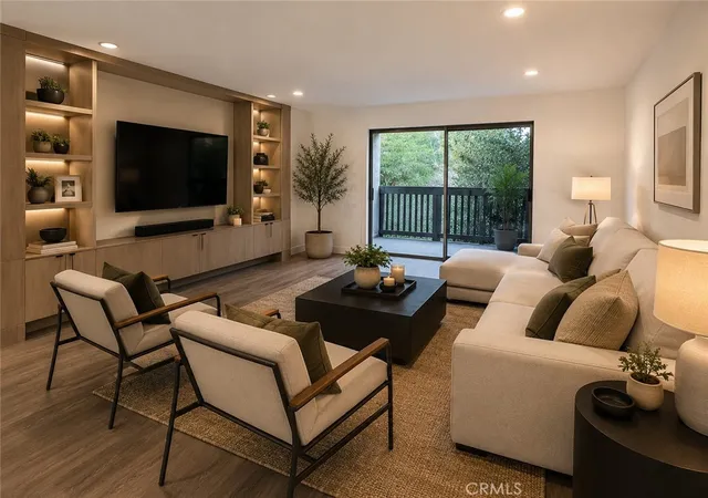 Listing Photo 5 - Condo for sale in building located at 3601 W Hidden,#309, Rolling Hills Estates, CA 90274