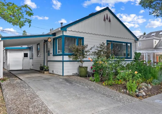 Photo 1 of Single family home for sale at 622 Sunset Dr, Capitola, CA 95010 | MLS# ML82052538 | Listing updated on 2026-10-06