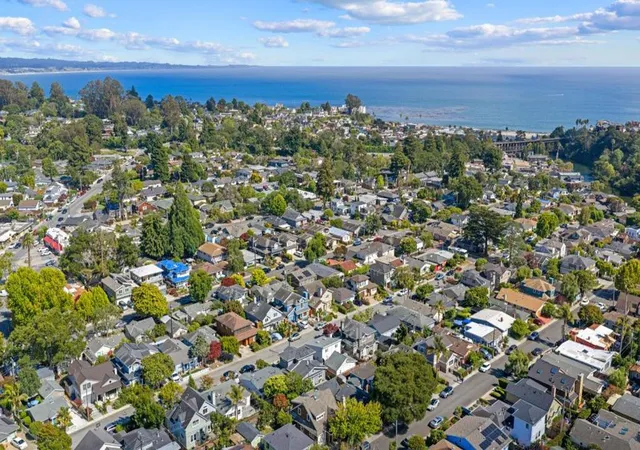 Photo 3 of Single family home for sale at 622 Sunset Dr, Capitola, CA 95010 | MLS# ML82052538 | Listing updated on 2026-10-06