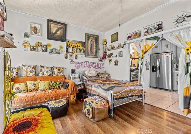 Listing Photo 5 - Condo for sale in building located at 1154 N 1156 Wilton Pl, Los Angeles, CA 90038