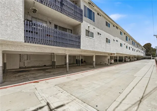 Homes for sale in Lomita, CA | 25930 Narbonne, Lomita, CA 90717 | Houzeo