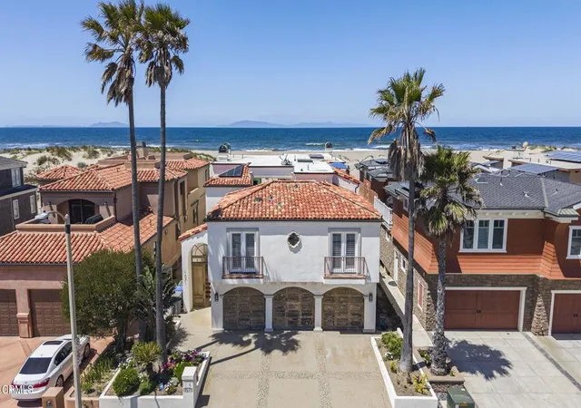 Photo 3 of Single family home for sale at 1571 Mandalay Beach Rd, Oxnard, CA 93035 | MLS# V1-37401 | Listing updated on 2026-10-02