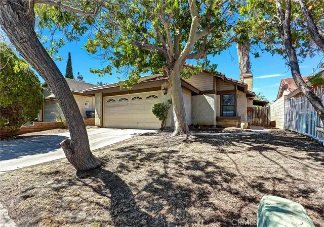 3rd image of 2812 Fairfield Ave, Palmdale, CA 93550 | MLS# BB26145875