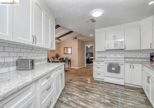 Photo 2 of Manufactured home for sale at 263 Coral Dr, Pittsburg, CA 94565 | MLS# 41140500 | Listing updated on 2026-10-07