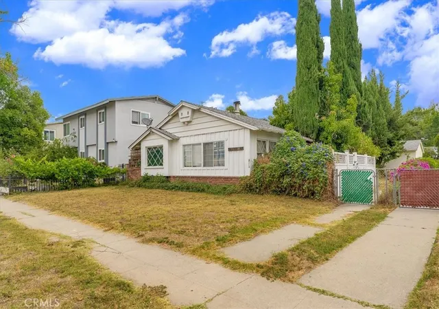 Homes for sale in Van Nuys, CA | 5816 Woodman Ave, Van Nuys, CA 91401 | MLS# SB26141150