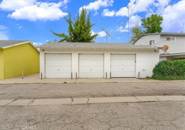 Homes for sale in Van Nuys, CA | 5816 Woodman Ave, Van Nuys, CA 91401 | MLS# SB26141150