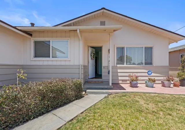 Homes for sale in Salinas, CA | 806 Columbia Ave, Salinas, CA 93901 | MLS# ML82053137