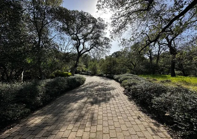 Homes for sale in Portola Valley, CA | 578 Cresta Vista Ln, Portola Valley, CA 94028 | MLS# ML82052876