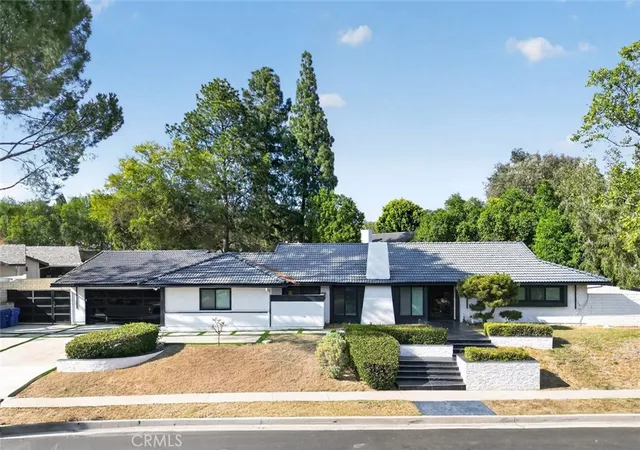 Photo 1 of Single family home for sale at 20001 Hiawatha St, Chatsworth, CA 91311 | MLS# GD26143021 | Listing updated on 2026-10-01