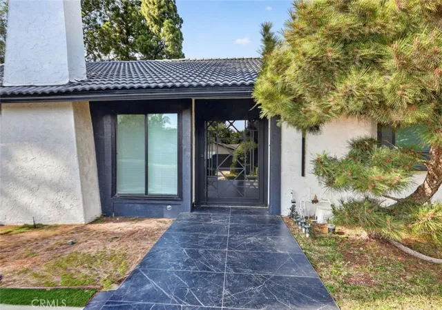 Photo 3 of Single family home for sale at 20001 Hiawatha St, Chatsworth, CA 91311 | MLS# GD26143021 | Listing updated on 2026-10-01