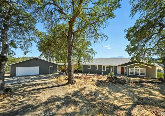 Photo 4 of Single family home for sale at 19415 Dallas Ct, Hidden Valley Lake, CA 95467 | MLS# LC26146046 | Listing updated on 2026-09-24