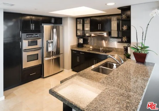 4th image of 13700 Marina Pointe Dr #1725, Marina Del Rey, CA 90292 | MLS# 26855843