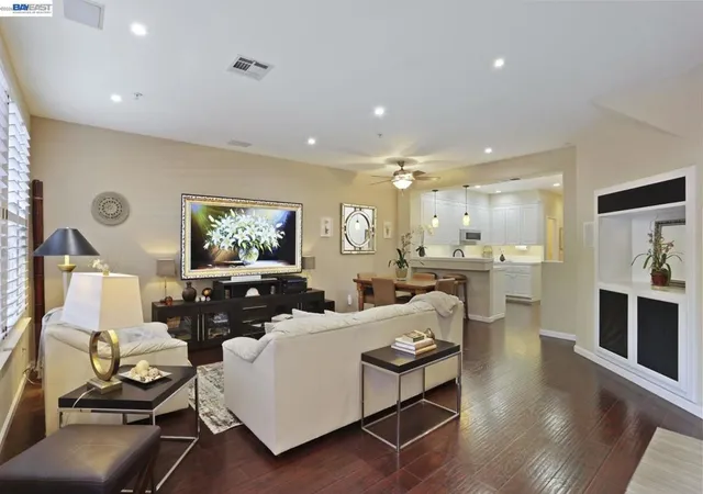 Listing Photo 5 - Condo for sale in building located at 430 Sutter Creek Ln, San Ramon, CA 94583