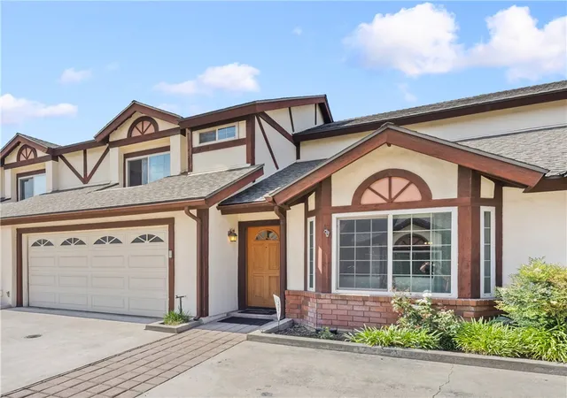 Photo 2 of Townhouse for sale at 904 N 1st Avenue #D, Arcadia, CA 91006 | MLS# AR26146112 | Listing updated on 2026-09-28