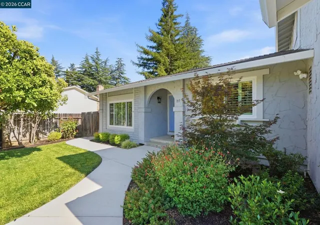 4th image of 717 Bloching Cir, Clayton, CA 94517 | MLS# 41140538
