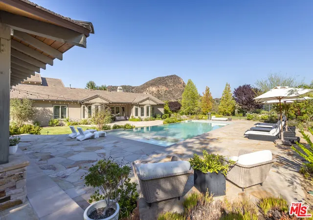 Homes for sale in Agoura Hills, CA | 2052 Shadow Creek Dr, Agoura Hills, CA 91301 | MLS# 26855879