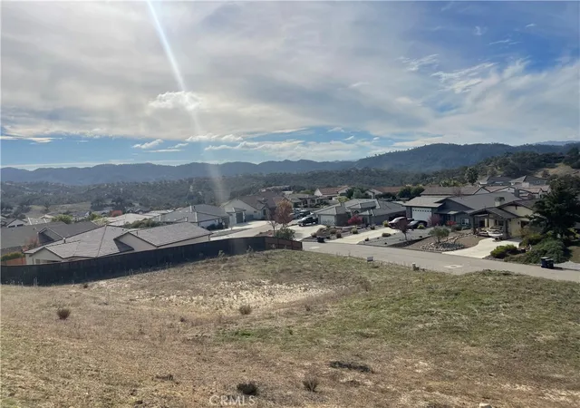 2nd image of 0 Catalina Pl, Paso Robles, CA 93446 | MLS# SC26146127