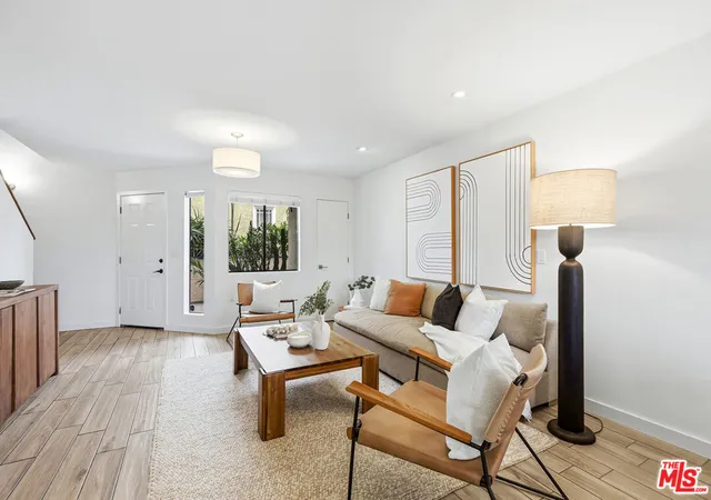 Homes for sale in Santa Monica, CA | 1802 20Th St #B, Santa Monica, CA 90404 | MLS# 26854727
