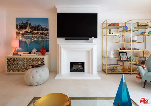 Listing Photo 3 - Condo for sale in building located at 8455 Fountain Ave, West Hollywood, CA 90069 - Unit #518