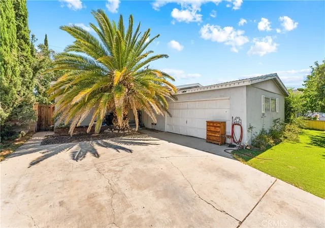 Photo 1 of Sale Pending at 814 W Ave H7, Lancaster, CA 93534 | MLS# SR26146213 | Listing updated on 2026-10-07