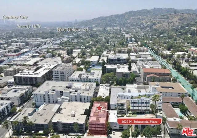 Listing Photo 5 - Condo for sale in building located at 1627 N Poinsettia Pl, Los Angeles, CA 90046