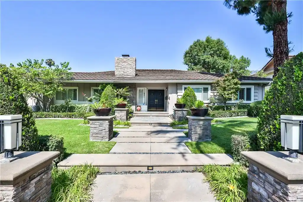 Photo 1 of Single family home for sale at 843 N Entrada, Glendora, CA 91741 | MLS# CV26145465 | Listing updated on 2026-08-01