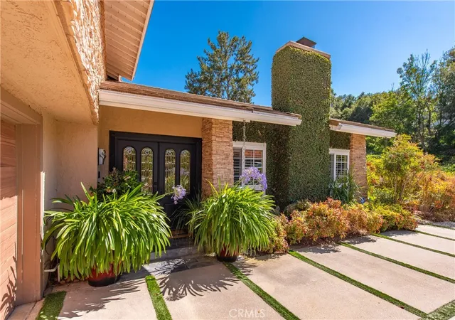 4th image of 2024 Woodburn, Westlake Village, CA 91361 | MLS# SR26145918