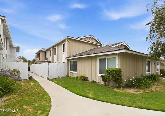 Photo 2 of Townhouse for sale at 3444 Lockwood Ct #18, Simi Valley, CA 93063 | MLS# 226003174 | Listing updated on 2026-09-23