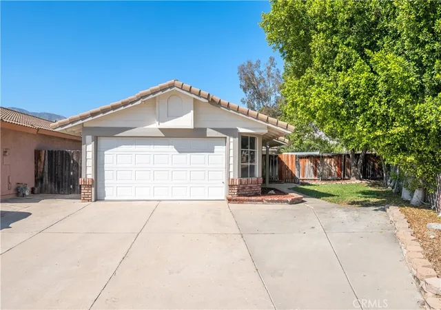 1st image of 27394 Rustic Ln, Highland, CA 92346 | MLS# OC26130192