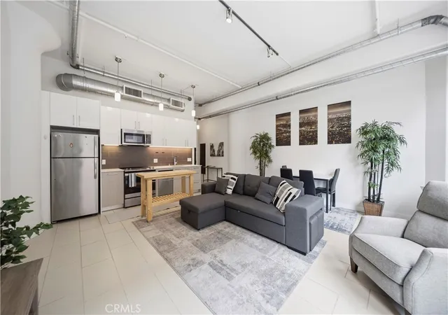 4th image of 939 S Broadway, Los Angeles, CA 90015