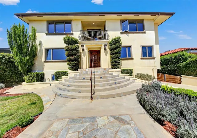Photo 1 of Single family home for sale at 2540 Chatsworth, San Diego, CA 92106 | MLS# 260016342SD | Listing updated on 2026-08-04