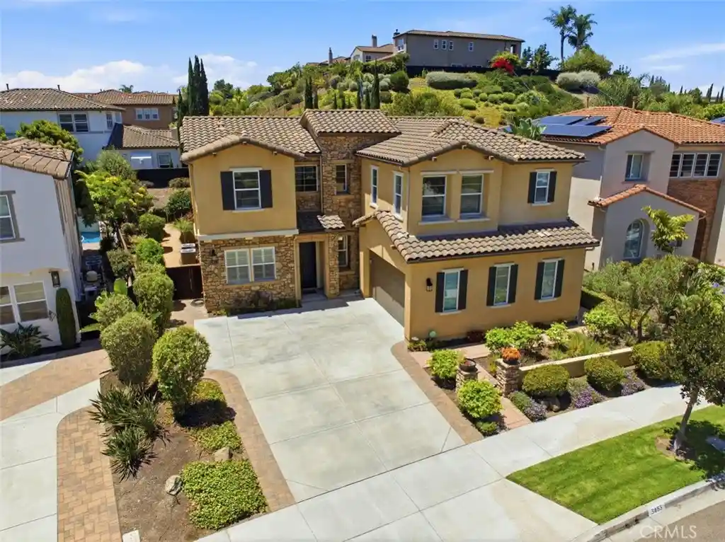Photo 1 of Single family home for sale at 3453 Corte Fortuna, Carlsbad, CA 92009 | MLS# IG26146303 | Listing updated on 2026-10-19