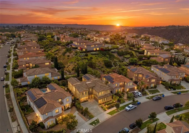 Photo 3 of Single family home for sale at 3453 Corte Fortuna, Carlsbad, CA 92009 | MLS# IG26146303 | Listing updated on 2026-09-29