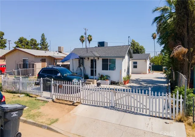 Photo 1 of Sale Pending at 1229 Jeffrey, Bakersfield, CA 93305 | MLS# OC26146437 | Listing updated on 2026-10-07