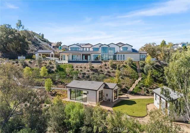 Homes for sale in Hidden Hills, CA | 5340 Whitman Rd, Hidden Hills, CA 91302 | MLS# SR26146431