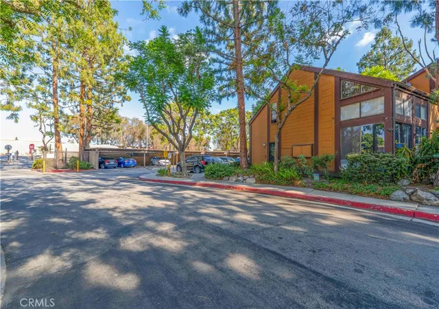 Photo 3 of Sale Pending at 14001 Bayside Dr, Norwalk, CA 90650 | MLS# DW26145822 | Listing updated on 2026-10-02