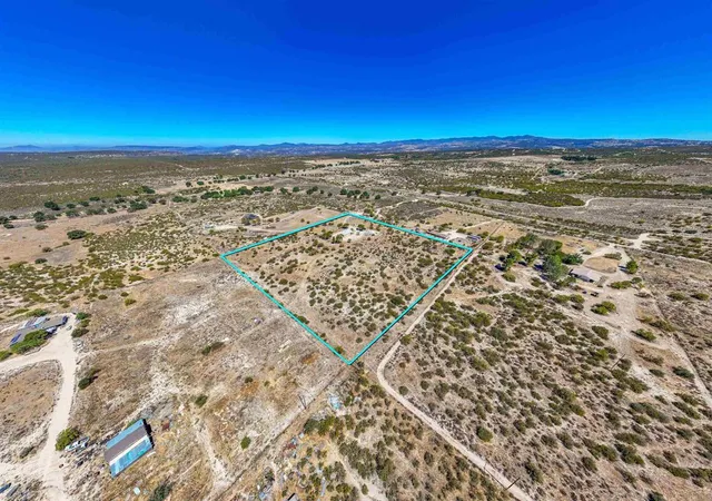 27th image of 37621 Moon Valley Rd, Boulevard, CA 91905 | MLS# PTP2605084