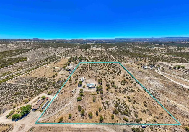 Photo 3 of Manufactured home for sale at 37621 Moon Valley Rd, Boulevard, CA 91905 | MLS# PTP2605084 | Listing updated on 2026-07-06