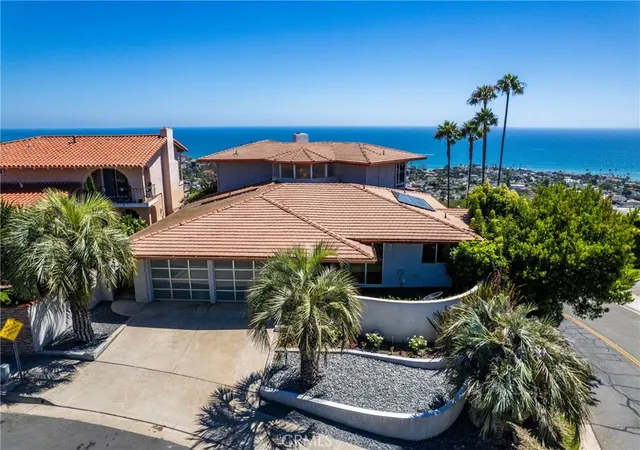 Photo 3 of Single family home for sale at 1201 Via La Jolla, San Clemente, CA 92672 | MLS# OC26136194 | Listing updated on 2026-10-03