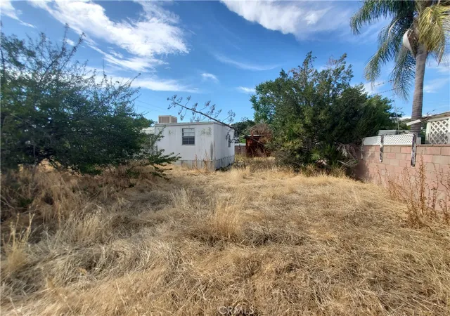 Photo 4 of Manufactured home for sale at 45850 Florida, Hemet, CA 92544 | MLS# CV26146490 | Listing updated on 2026-10-07