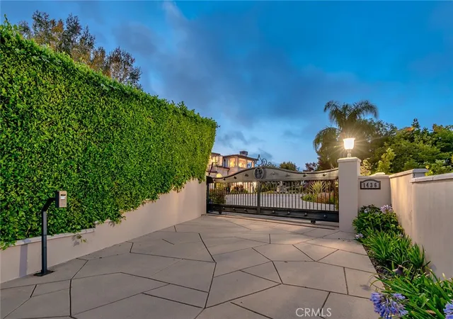 Photo 3 of Single family home for sale at 1436 Via Arco, Palos Verdes Estates, CA 90274 | MLS# SR26144401 | Listing updated on 2026-07-07