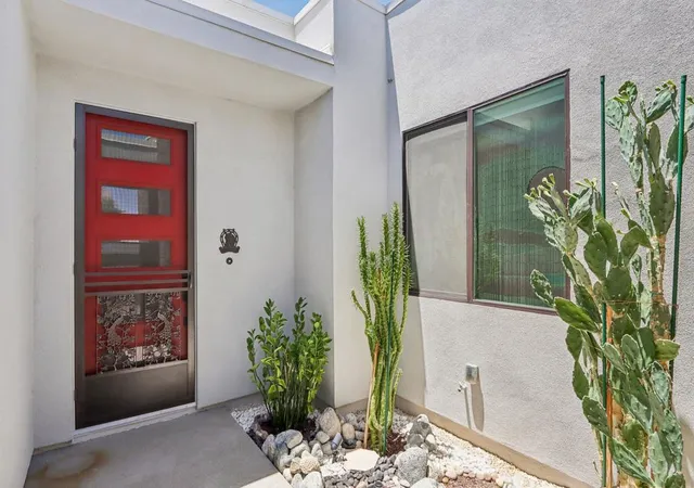 Photo 3 of Single family home for sale at 3735 Taylor Dr, Palm Springs, CA 92262 | MLS# 219149989DA | Listing updated on 2026-09-29
