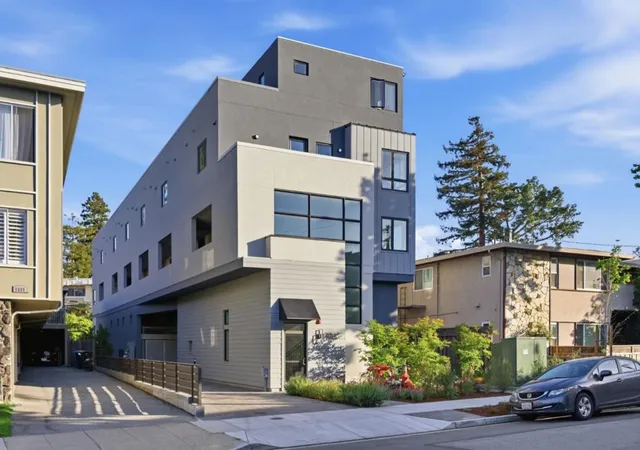 Photo 1 of Condo for sale at 1433 Floribunda Ave #1, Burlingame, CA 94010 | MLS# ML82051709 | Listing updated on 2026-09-26