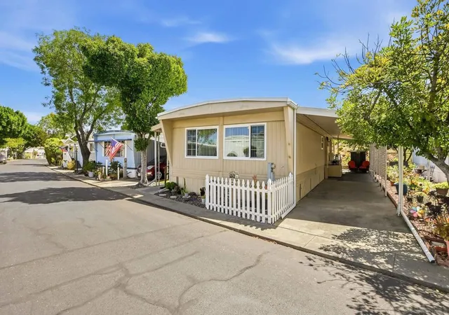 Photo 4 of Manufactured home for sale at 4848 1/2 Old Cliffs Rd, San Diego, CA 92120 | MLS# 260016371SD | Listing updated on 2026-10-01