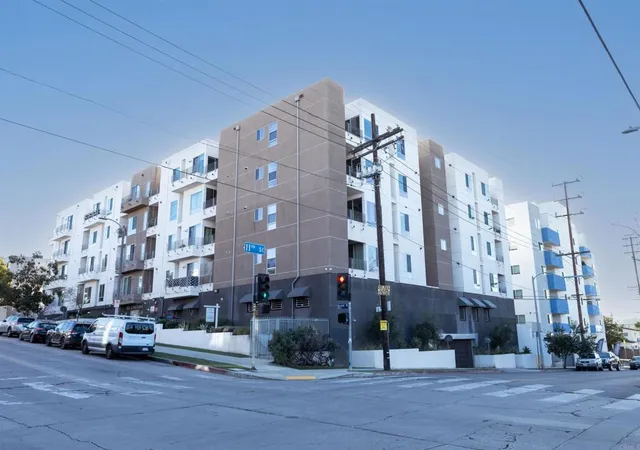 Listing Photo 1 - Condo for sale in Harvard Regency located at 1101 S Harvard Blvd, Los Angeles, CA 90006 - Unit #510