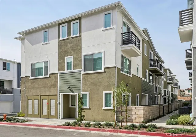 Photo 1 of Sale Pending at 1469 Reef Ln, San Pedro, CA 90732 | MLS# AR26146644 | Listing updated on 2026-09-30