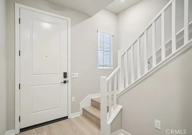 Photo 3 of Sale Pending at 1469 Reef Ln, San Pedro, CA 90732 | MLS# AR26146644 | Listing updated on 2026-09-30